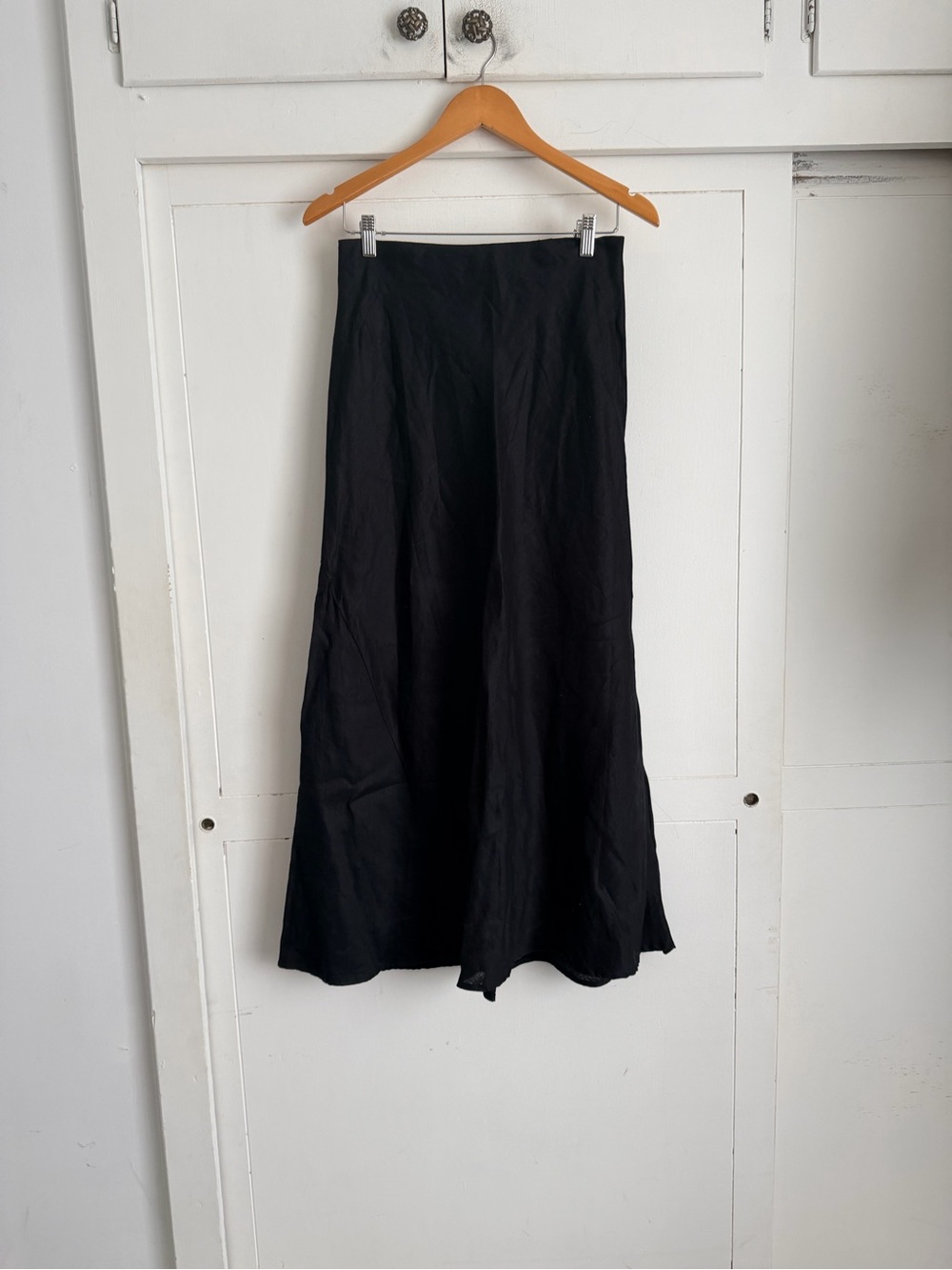 DISSH Syrah Linen Midi Skirt - Black